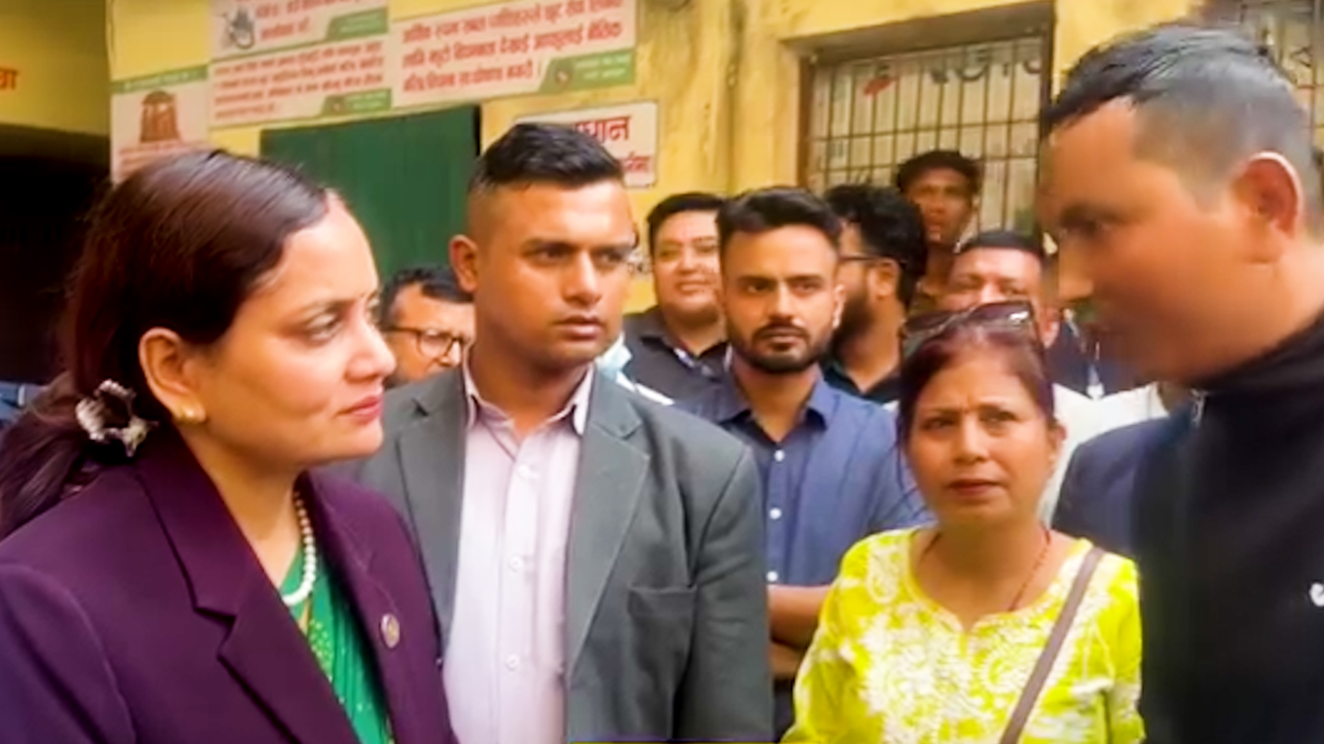 बीपी कोइराला स्वास्थ्य विज्ञान प्रतिष्ठानमा बिचौलियाको चलखेल बढ्दै जाँदा सर्वसाधारण बिरामीहरू चरम मारमा